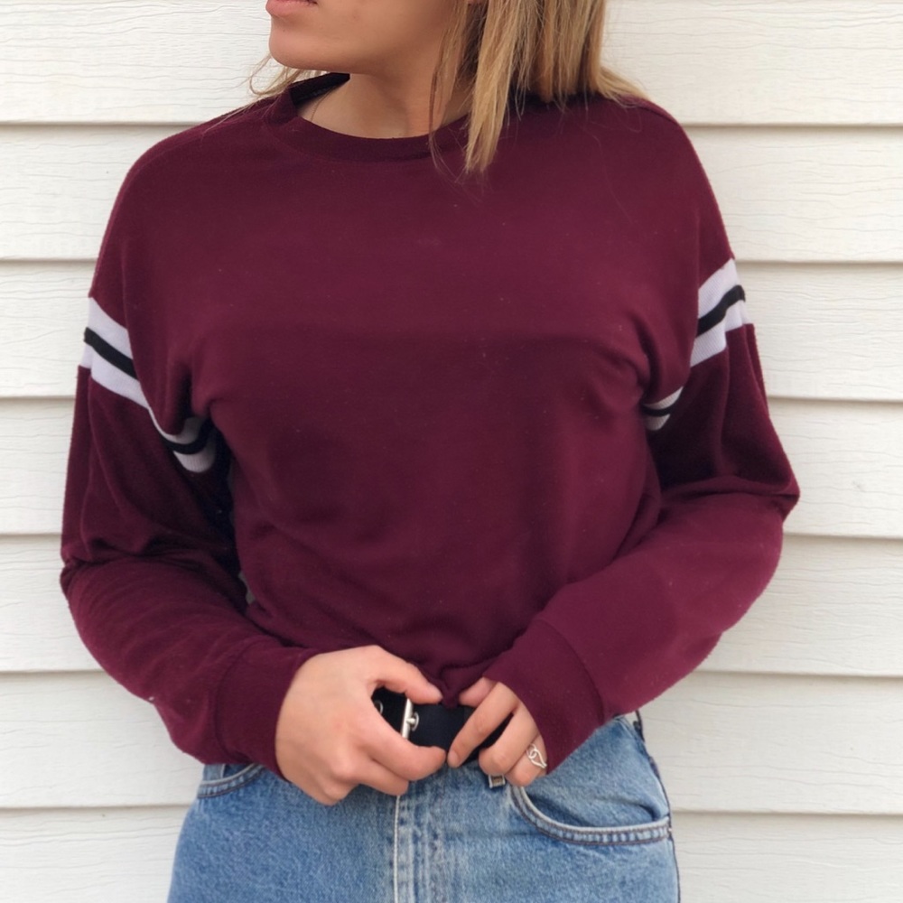Maroon Sweatshirt||🥀